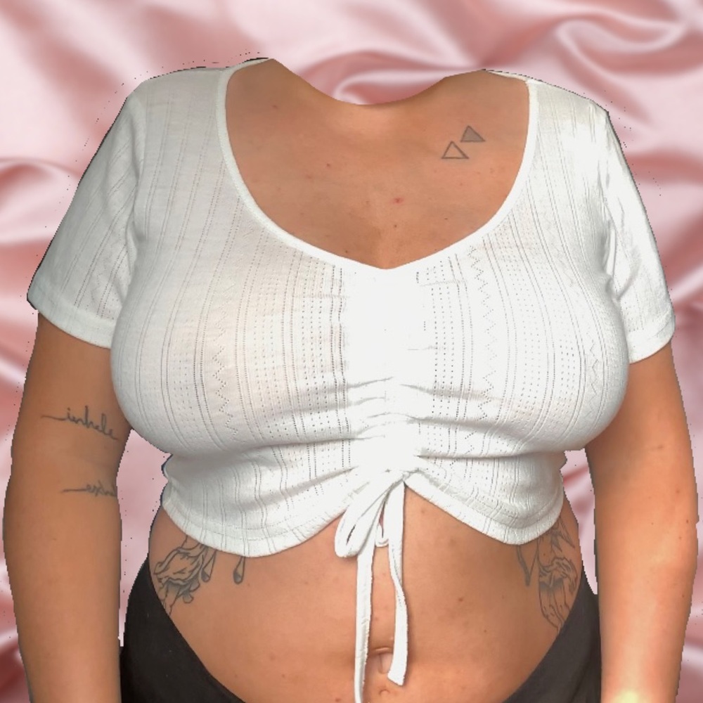 Delias x Dollskill crop top